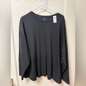 Old Navy Black Long-Sleeve Crew Tee